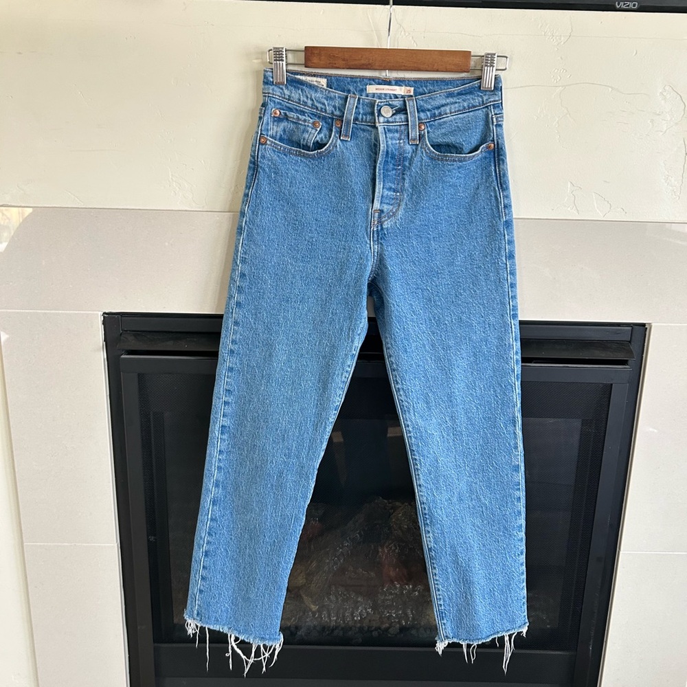 Levi's High Rise Blue Jeans